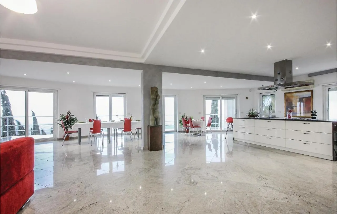 Hébergement de vacances Cozy Home In Aragona -Ag- With House Sea View Italie